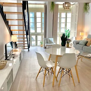 Homely Loft Especerías Appartamento